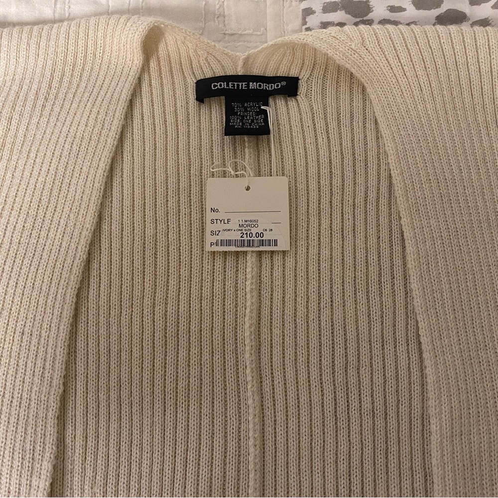 Elegant Cream Fringe Poncho - Picture 5 of 7